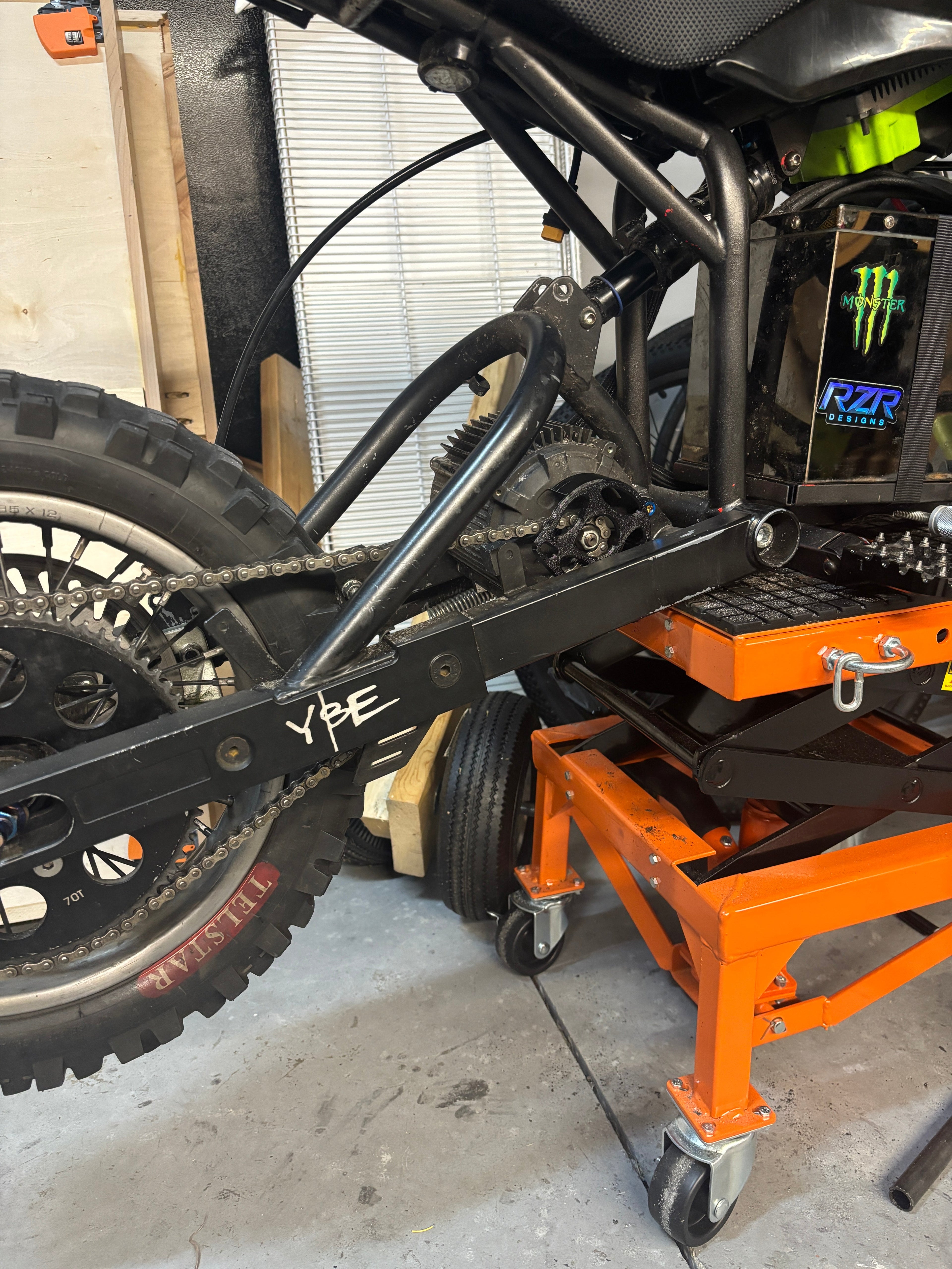 Razor Motor Cover (plastic)