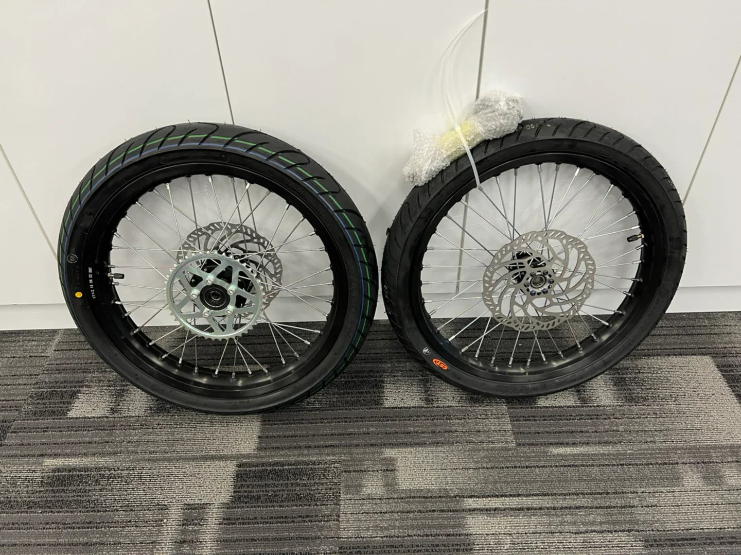 Surron & Eride pro supermotos